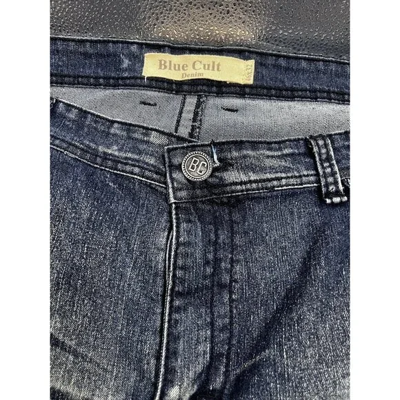 Men's Blue Cult Faded Wash Denim Jeans Embroidered Pockets Size 46x32 - Picture 2 of 11